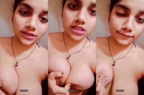 Super Horny Girl Pressing | Bold Scene