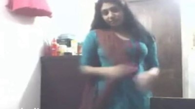 Thirumana vayathu pen chudi kayati viral podum nude